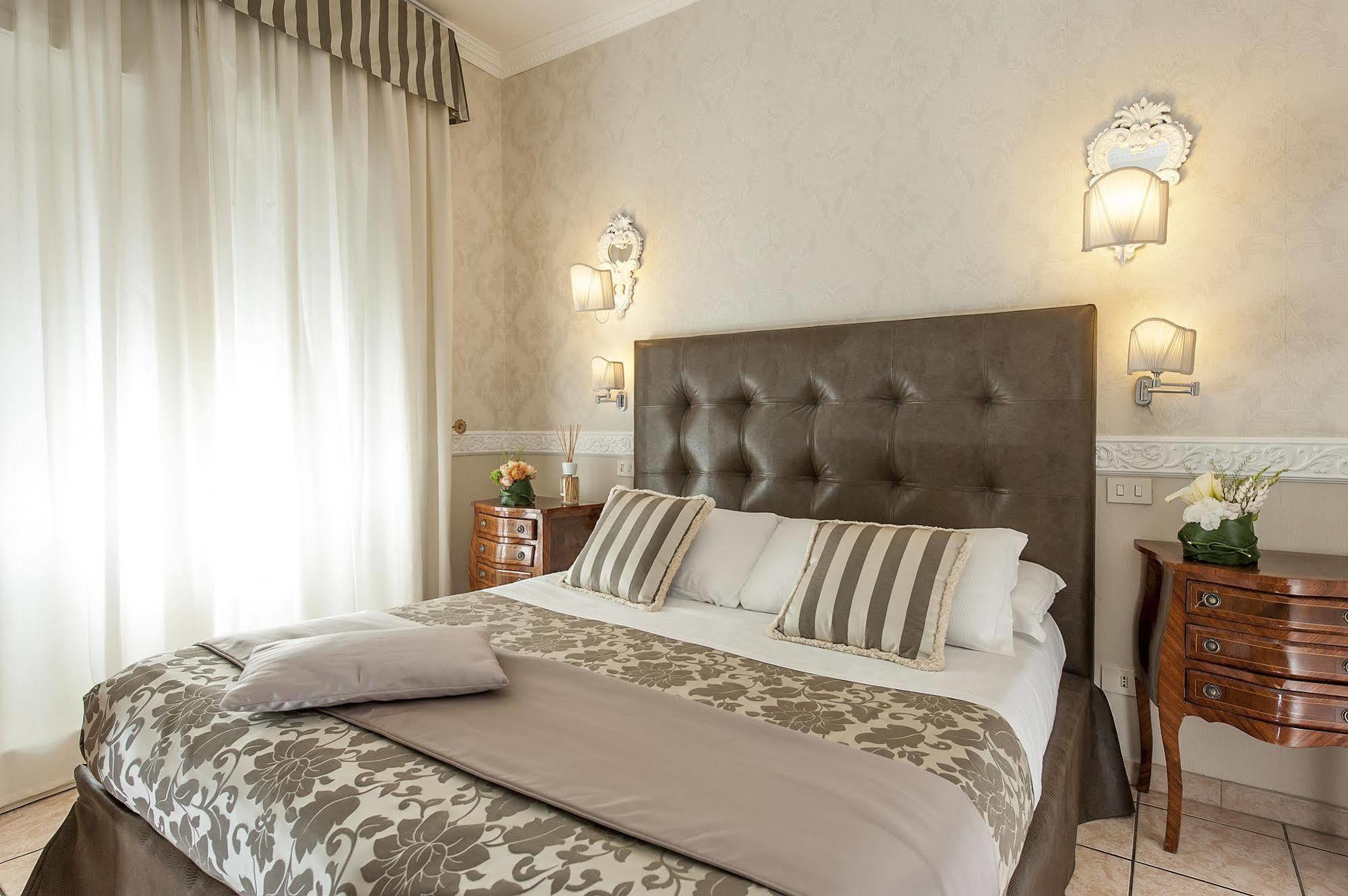 Bed & Breakfast Residenza Zanardelli 2*