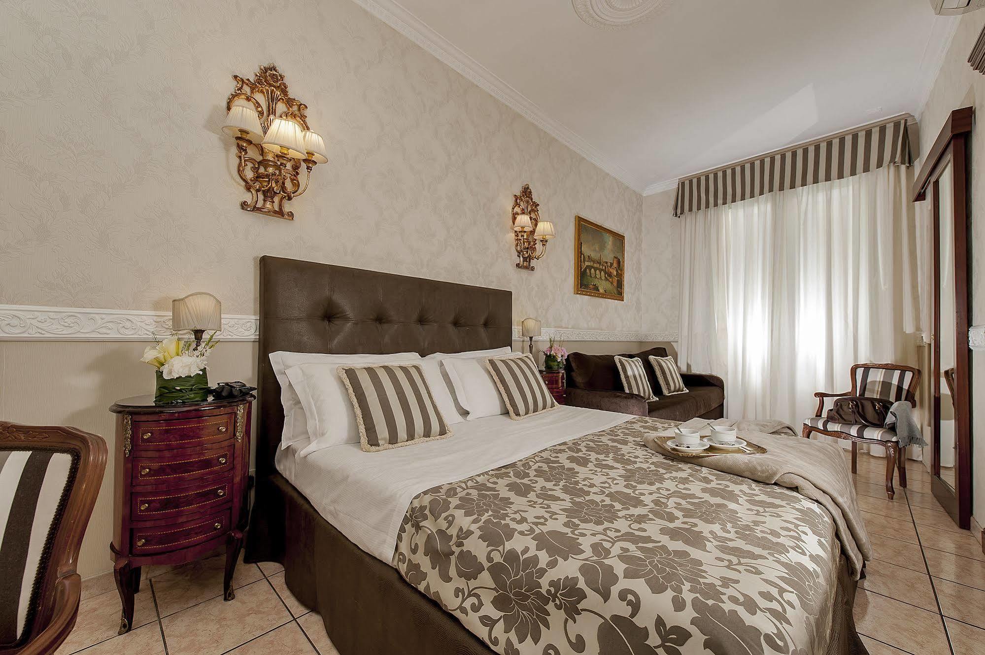 Bed & Breakfast Residenza Zanardelli Roma